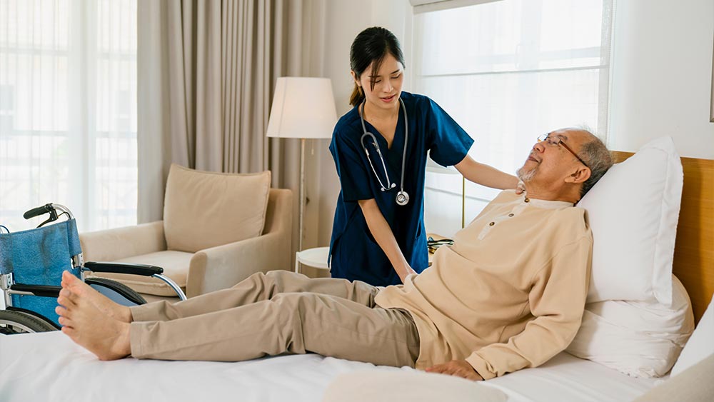 Evde Hasta Bakımında İletişim Becerilerinin Önemi ve Stres Yönetimi